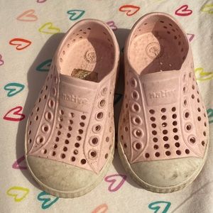 Light pink Jefferson Natives size 4